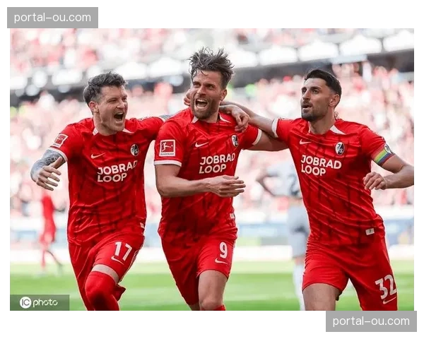 德甲第28轮即时：弗赖堡1-1霍芬海姆，双方上半场合计完成18次射门